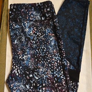 Vibrant Abstract Print Leggings